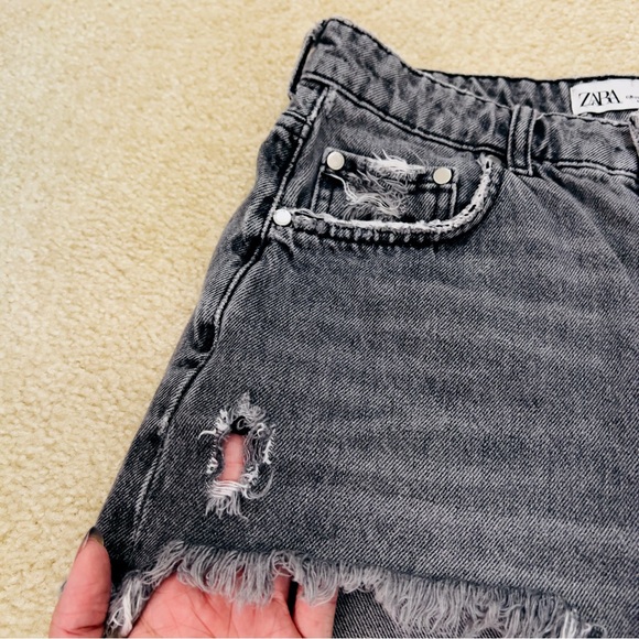 Zara High Waist Black Ripped Denim Shorts - Picture 4 of 5